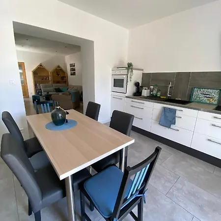Holiday home Pierre Et Mer, Maison 6 Personnes A Deux Pas Des Plages *